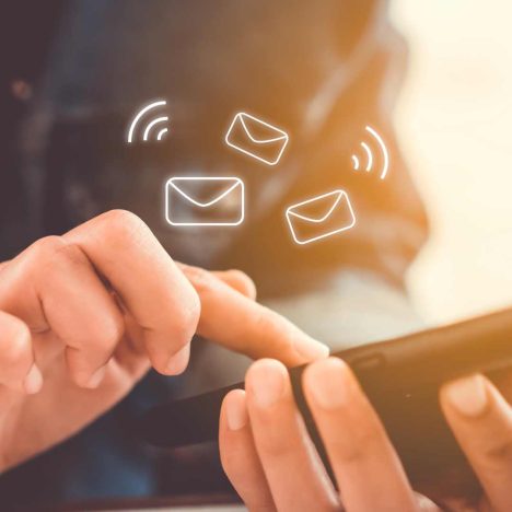 Réseaux sociaux : garder, ajuster… ou faire autrement ?